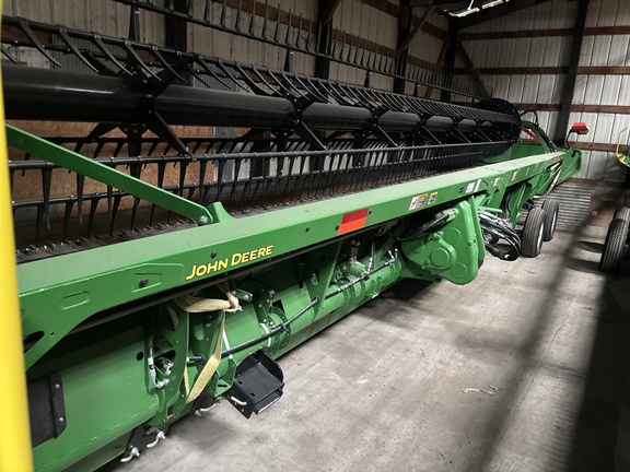 2025 John Deere RDF 35 Header Combine