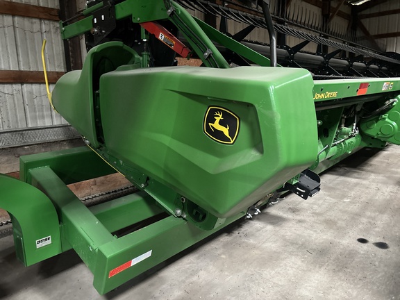 2025 John Deere RDF 35 Header Combine