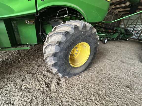 2024 John Deere S780 Combine