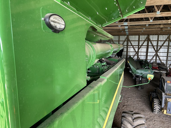 2024 John Deere S780 Combine