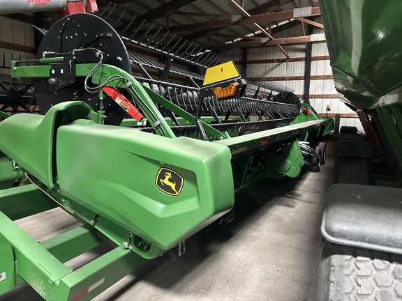 2025 John Deere RDF 35 Header Combine