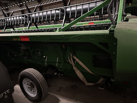 2025 John Deere RDF 35 Header Combine