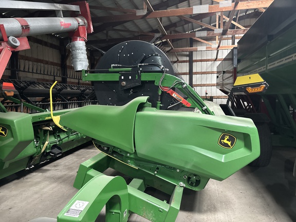 2025 John Deere RDF 35 Header Combine