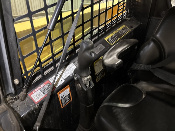 2008 John Deere 328 Skid Steer Loader