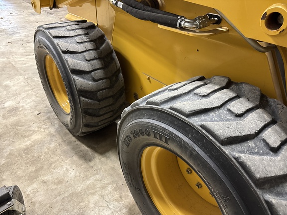 2008 John Deere 328 Skid Steer Loader