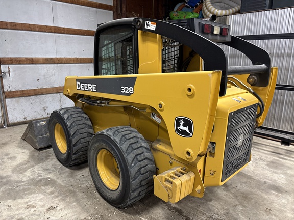 2008 John Deere 328 Skid Steer Loader
