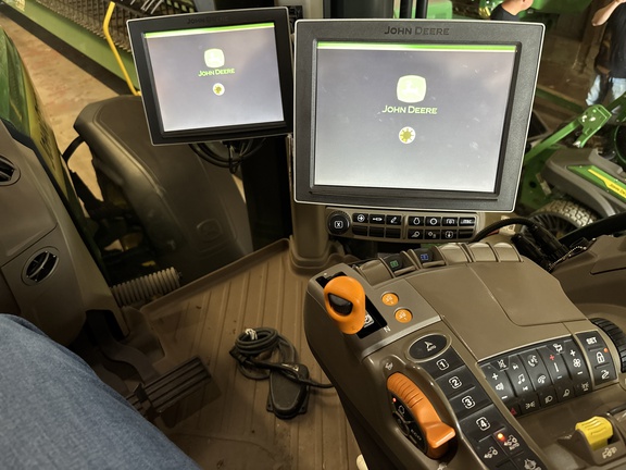 2023 John Deere 8R 410 Tractor