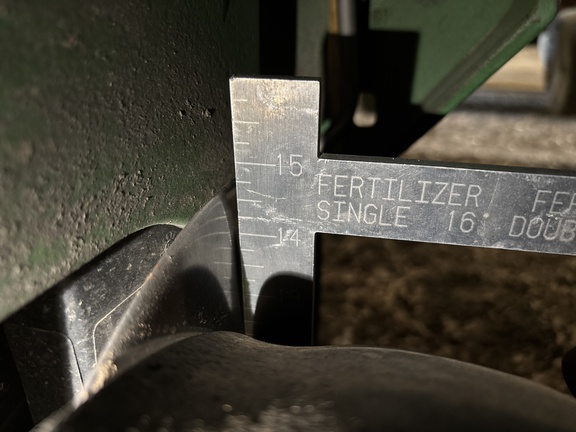 2005 John Deere 1790 Planter