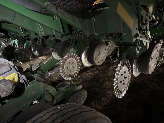 2005 John Deere 1790 Planter