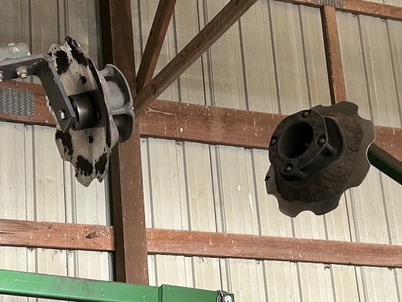 2016 John Deere 1765 Planter