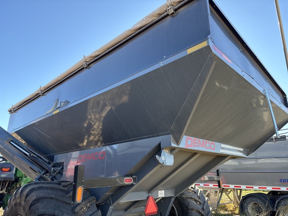 2022 Demco 1100 Grain Cart