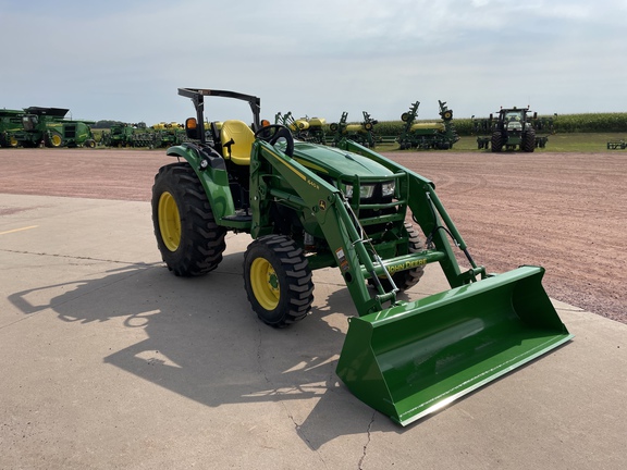 2022 John Deere 4066R Tractor Compact