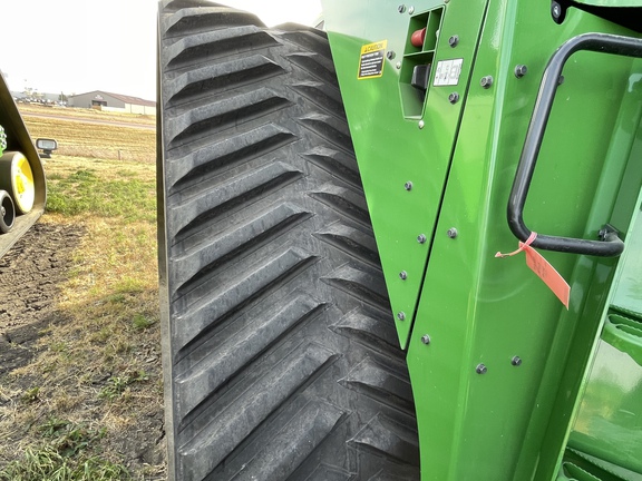 2023 John Deere 9RX 640 Tractor Rubber Track