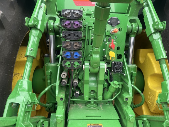 2023 John Deere 8R 410 Tractor