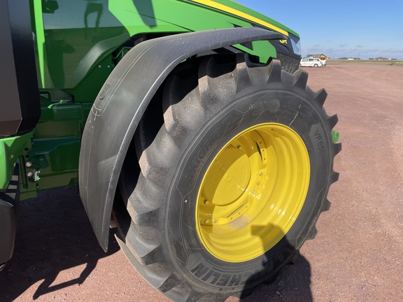 2023 John Deere 8R 370 Tractor