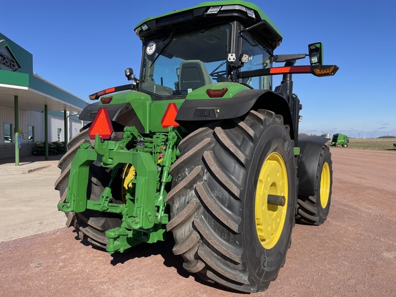 2023 John Deere 8R 370 Tractor