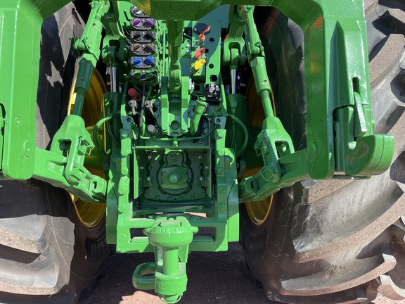 2023 John Deere 8R 370 Tractor