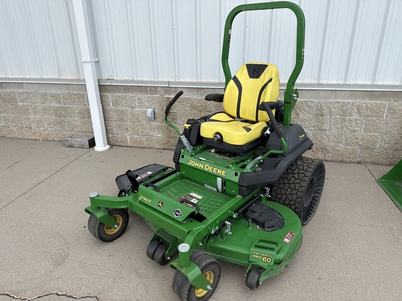 2023 John Deere Z740R Mower/Zero Turn