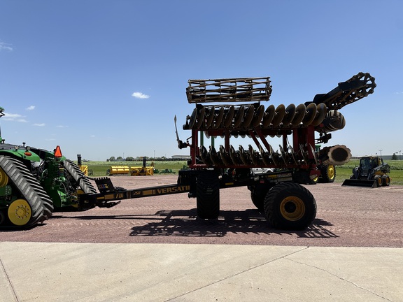 2020 Versatile 250 Disk