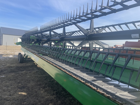 2023 John Deere RD40F Header Combine