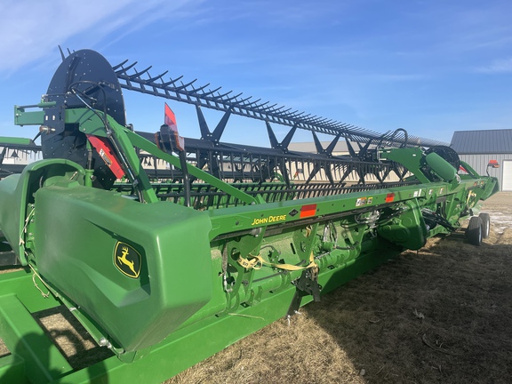 2023 John Deere RD40F Header Combine