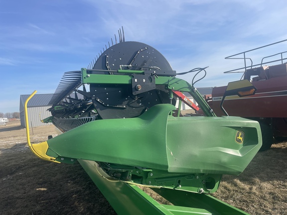 2023 John Deere RD40F Header Combine