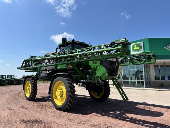 2024 John Deere 412R Sprayer/High Clearance