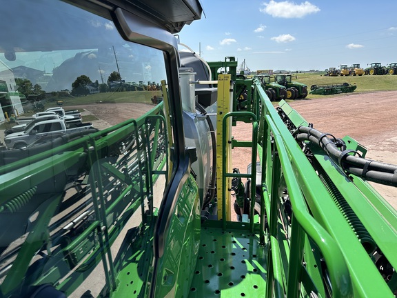 2024 John Deere 412R Sprayer/High Clearance