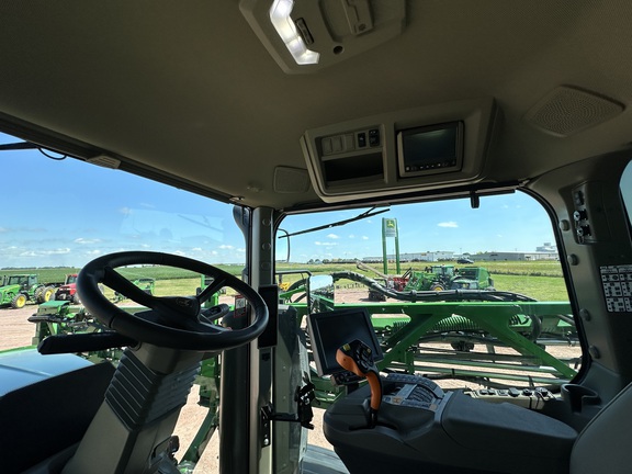 2024 John Deere 412R Sprayer/High Clearance