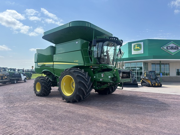 2021 John Deere S790 Combine