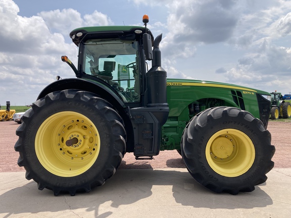 2018 John Deere 8370R Tractor