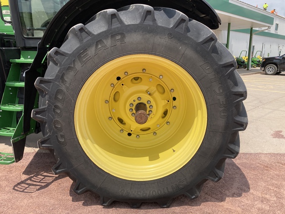 2018 John Deere 8370R Tractor