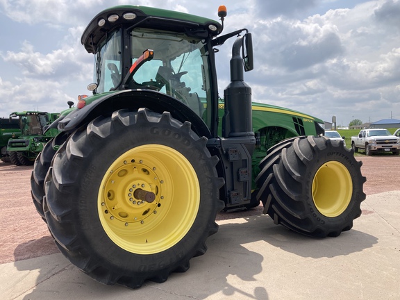 2018 John Deere 8370R Tractor