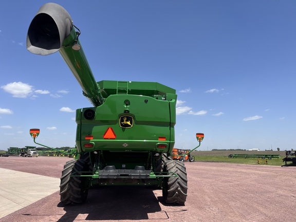 2021 John Deere S790 Combine