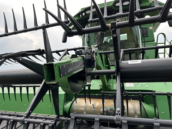 2018 John Deere 645FD Header Combine