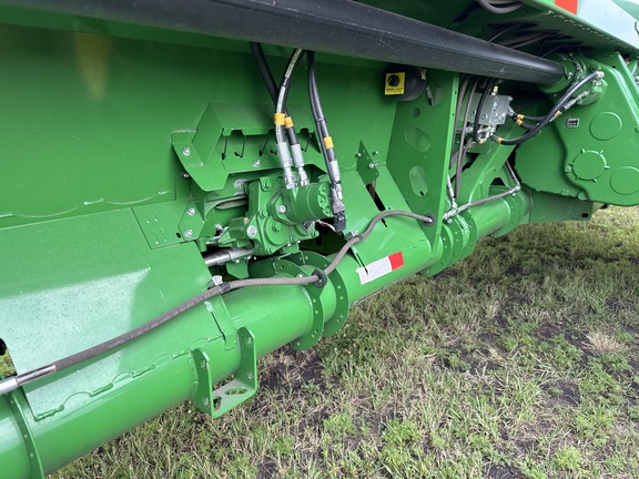 2018 John Deere 645FD Header Combine