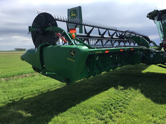 2018 John Deere 645FD Header Combine