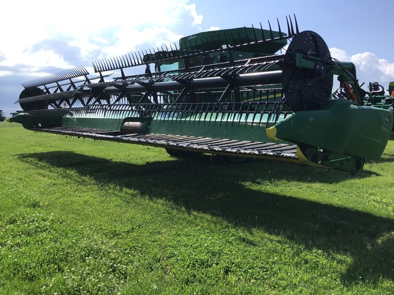 2018 John Deere 645FD Header Combine