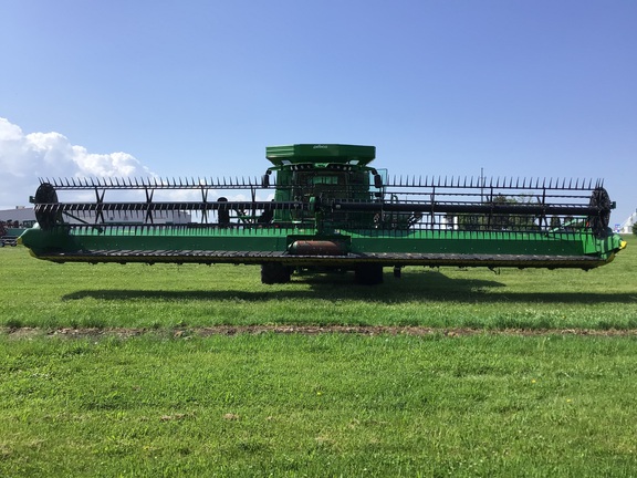 2018 John Deere 645FD Header Combine
