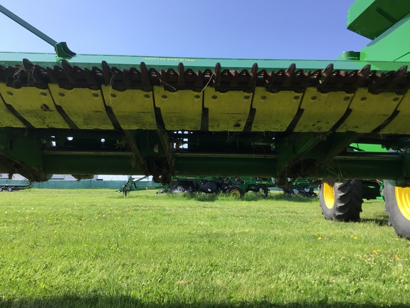 2018 John Deere 645FD Header Combine