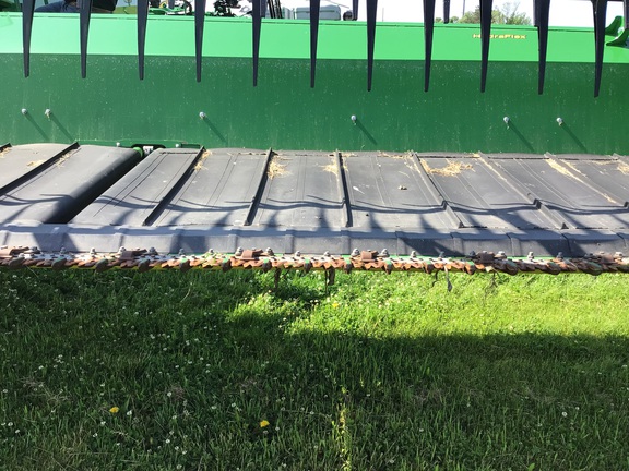 2018 John Deere 645FD Header Combine