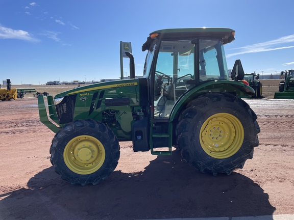 2023 John Deere 5100E Tractor