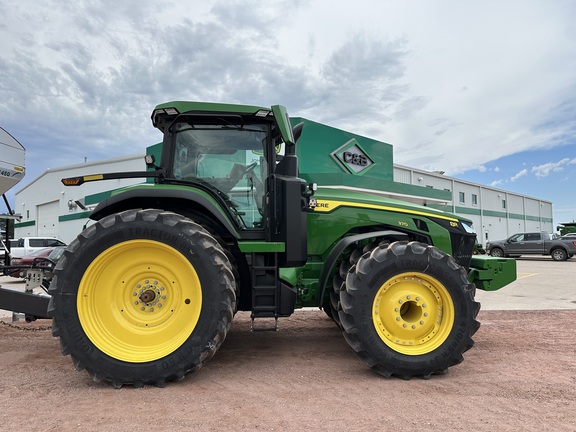 2023 John Deere 8R 370 Tractor