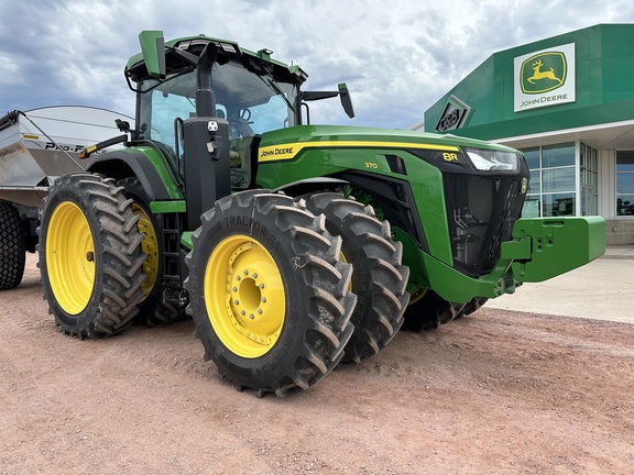 2023 John Deere 8R 370 Tractor