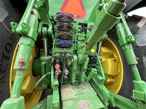 2023 John Deere 8R 370 Tractor