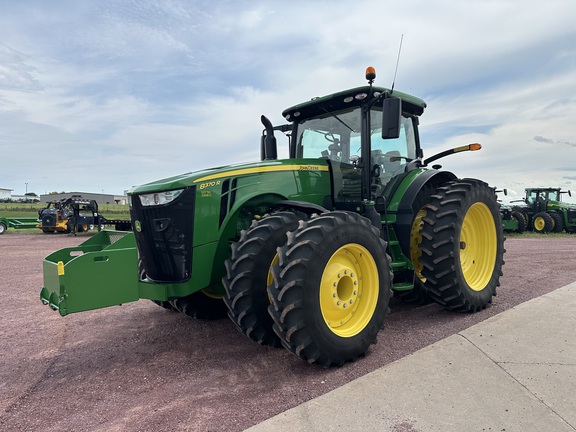 2019 John Deere 8370R Tractor