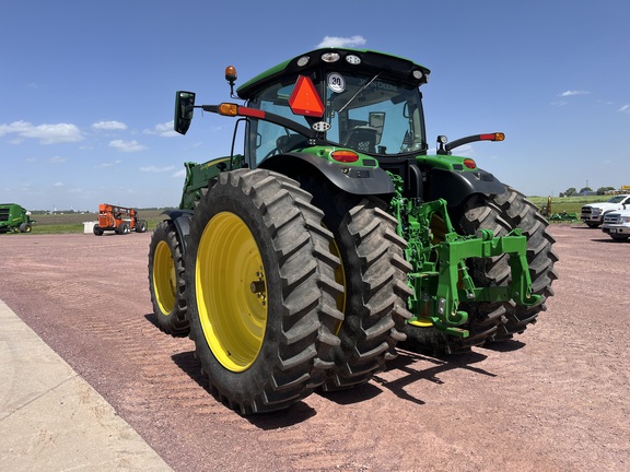 2022 John Deere 6R 175 Tractor