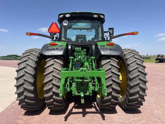 2022 John Deere 6R 175 Tractor