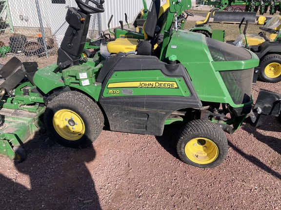 2017 John Deere 1570 Mower/Front Deck