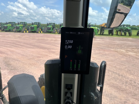 2024 John Deere 8R 370 Tractor